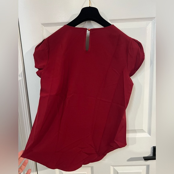 Tasamo Red Round Neck Basic Pleated Top Cap Petal Sleeves Curved loose Blouse M - Picture 8 of 10